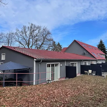 Gemuetliche Mit 2 Schlafzimmern Am Prosnitzer Wald Apartmán *