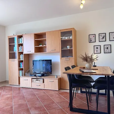 Gemuetliche Mit 2 Schlafzimmern Am Prosnitzer Wald Apartmán *