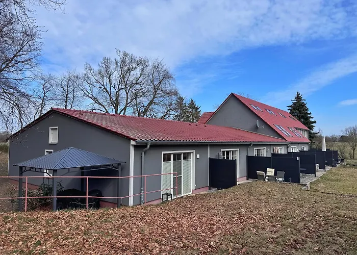 Gemütliche Mit 2 Schlafzimmern Am Prosnitzer Wald Apartment *