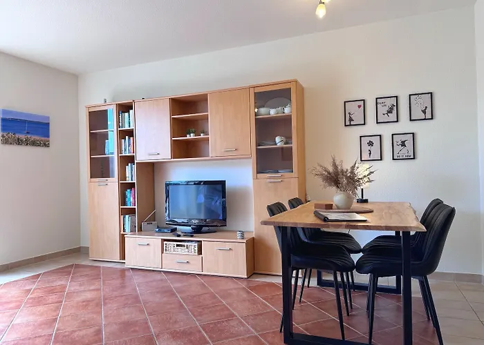Gemütliche Mit 2 Schlafzimmern Am Prosnitzer Wald Apartment *