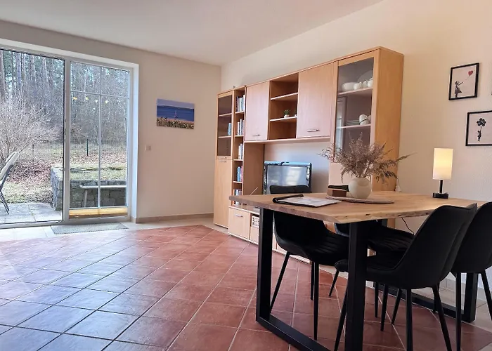 Gemütliche Mit 2 Schlafzimmern Am Prosnitzer Wald Apartment